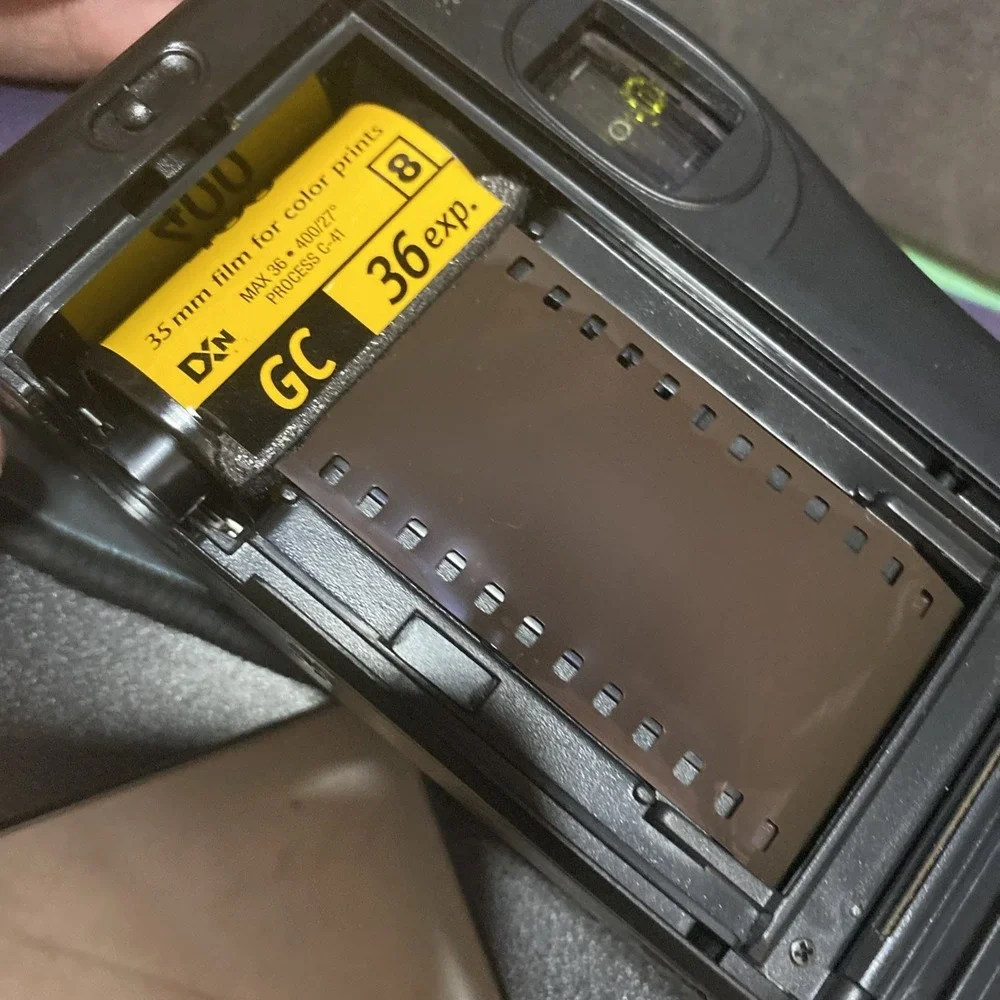 Vivitar Big View BV35 35mm Film Camera Point & Shoot Auto Focus B3